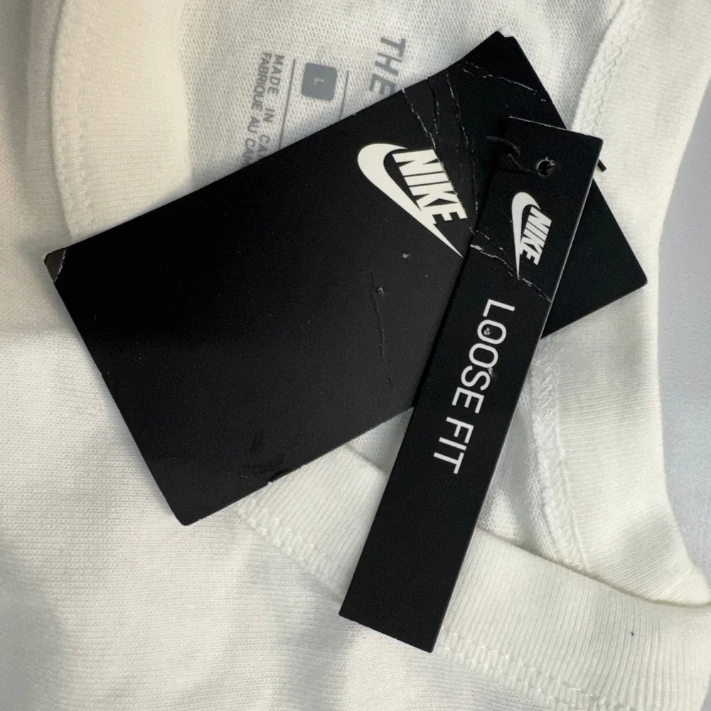 NWT Nike Sportswear Mens Loose Fit Pocket T-Shirt White DB3249-100 Size L NEW